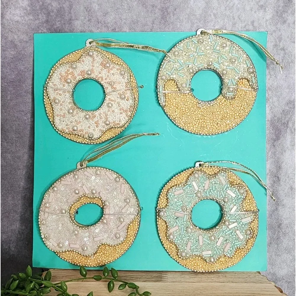 Beaded Donut Christmas Ornaments 4